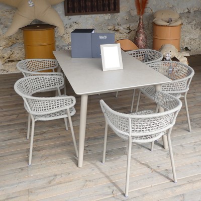 Table et chaises