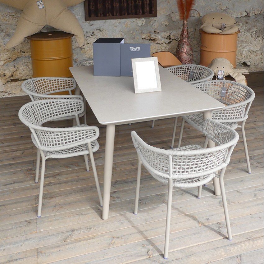 Table et chaises